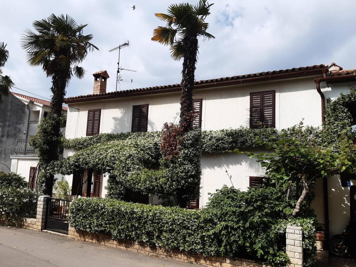 Anamarija Apartments Near The Beach And The Fantastic Adria Sea With Over 10 Small Islands Close By Funtana Εξωτερικό φωτογραφία